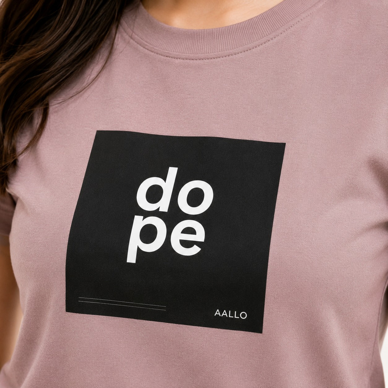 ARZO “DOPE” Graphic Crop Tee – Mauve