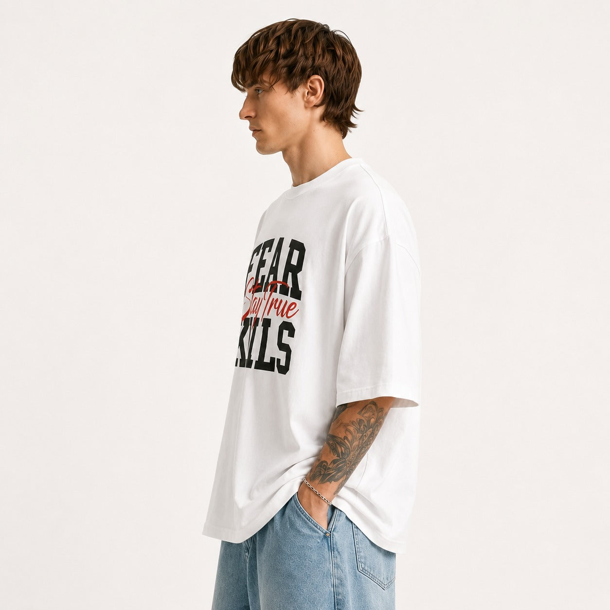 ARZO “Fear Kills” Statement Oversize Tee – Pure White