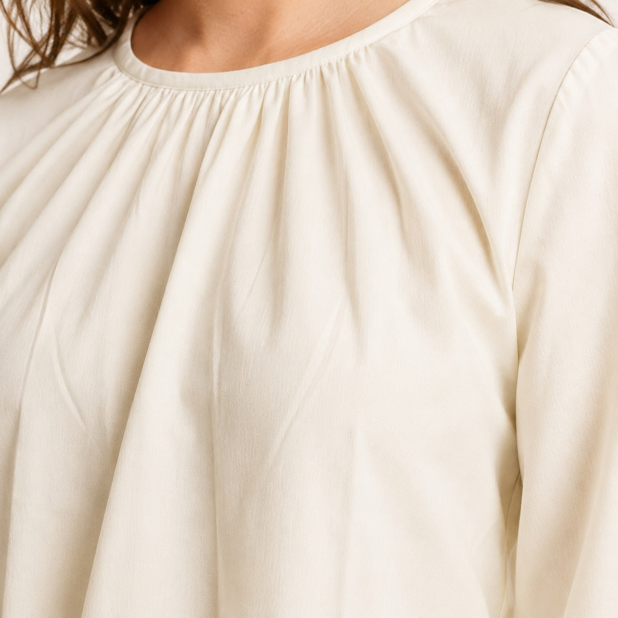 ARZO Pearl Soft Pleat Top (Off-White)