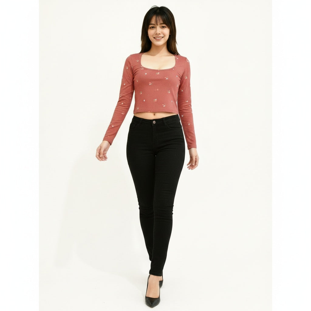 ARZO SOFT BLOOM NOIR™ | Luxury Long-Sleeve Crop Top